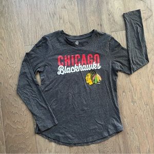 NHL Chicago Blackhawks Long Sleeve T-Shirt with Blackhawks Logo and NHL Branding